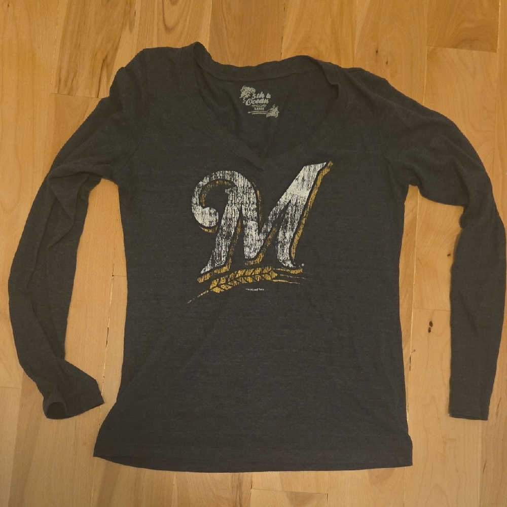 5th & Ocean Milwaukee Brewers Long Sleeve Tee